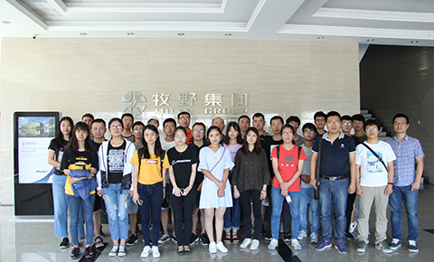 中國農業(yè)大學師生參觀華波