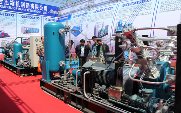 聯(lián)合一直在努力-2014國(guó)際天然氣汽車(chē)、加氣站設(shè)備展會(huì)