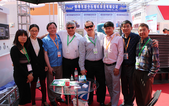 聯(lián)合一直在努力-2014國(guó)際天然氣汽車(chē)、加氣站設(shè)備展會(huì)