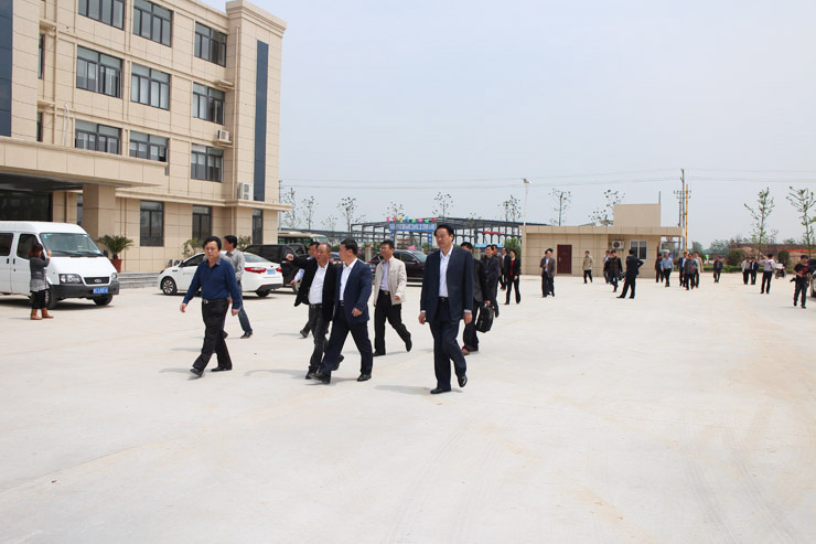 懷遠縣領導視察蚌埠市聯合壓縮機制造有限公司